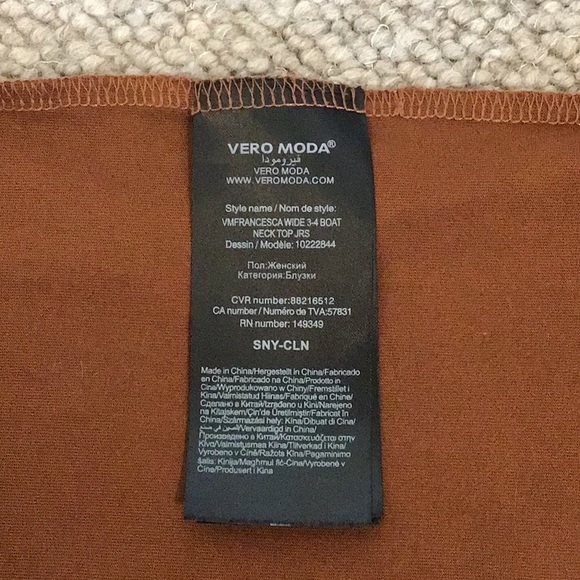 Vero Moda Boat Neck Top, Size Small - Picture 4 of 4